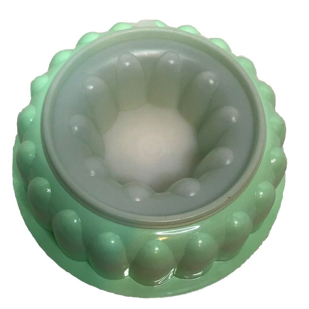 Tupperware Jello Mold No lid Good Condition Vintage